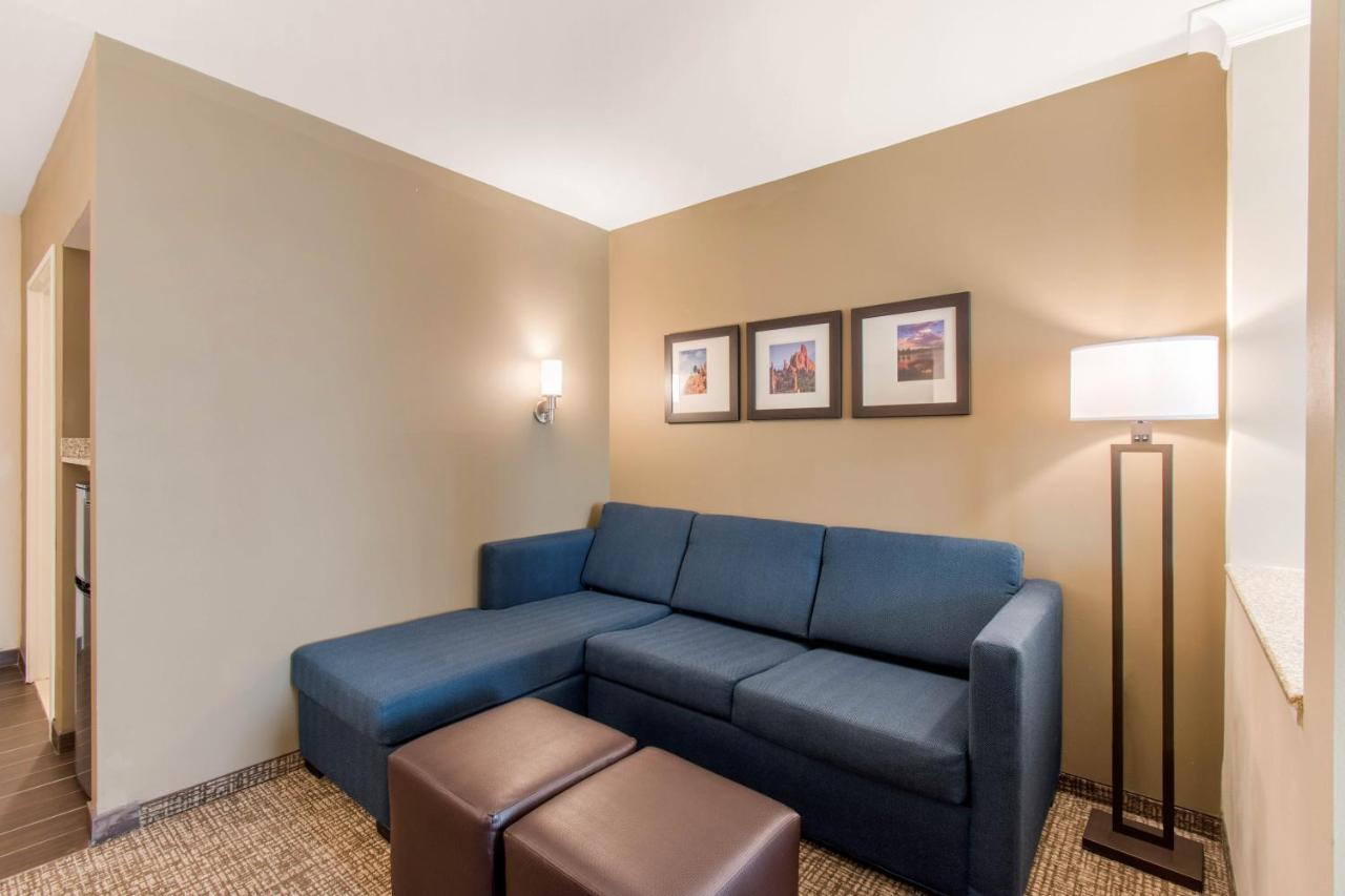 אורורה Comfort Suites Denver Near Anschutz Medical Campus מראה חיצוני תמונה